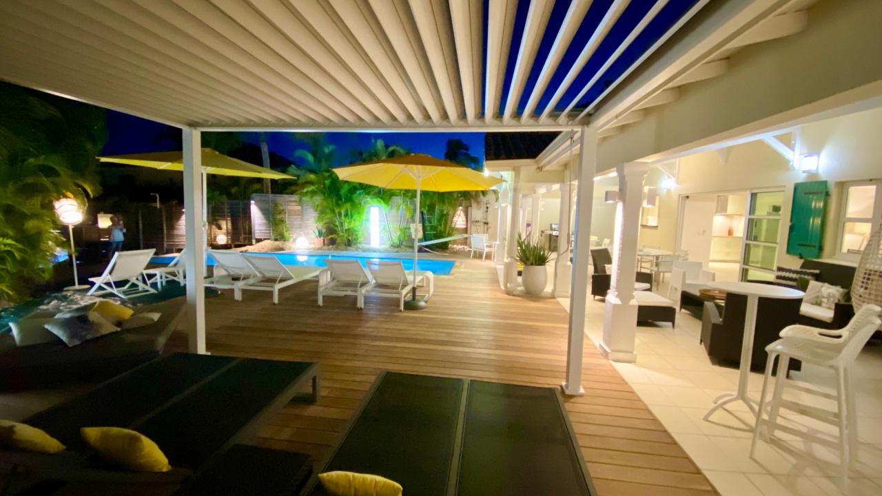 Terrasse de nuit villa luxe Guadeloupe