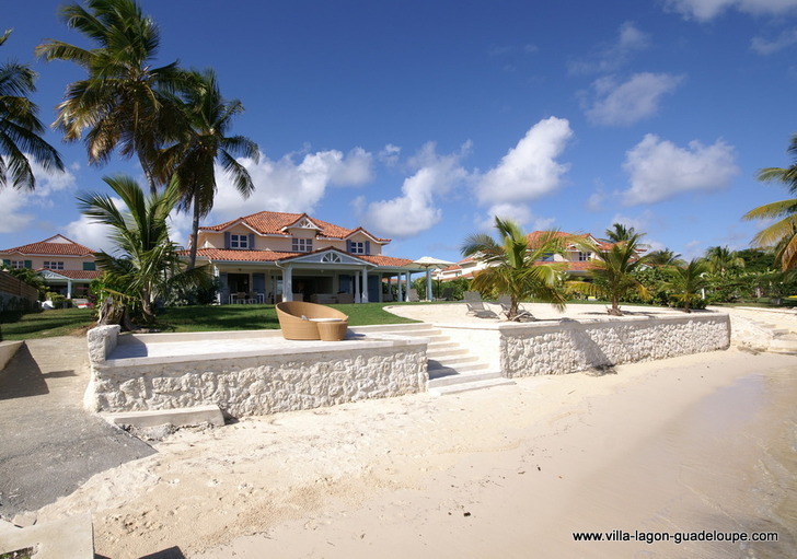 Villa Prestige Front de mer 6 chambres Guadeloupe (cliquez ici)