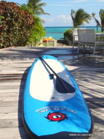 Le Paddle vous attend sur la terrasse de la Villa devant la lagon de Guadeloupe (cliquez pour agrandir)
